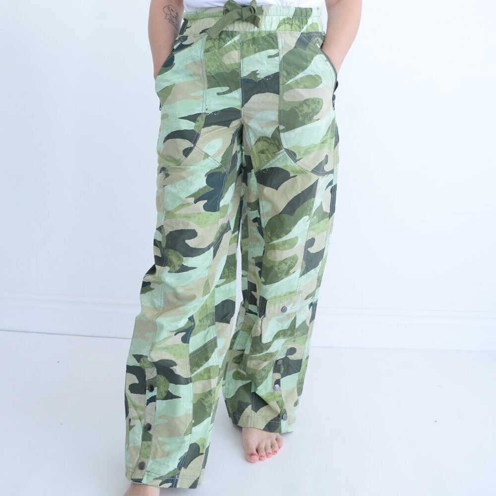 Free People Movement Camo Stadium Wide Leg Printed Pants Elastic Waist XS